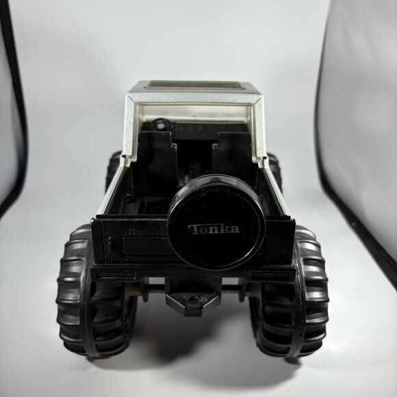 Vintage 1980s Tonka Suzuki Commando Samurai Red Pressed‎ Steel 4x4 Toy Truck - Picture 5 of 7